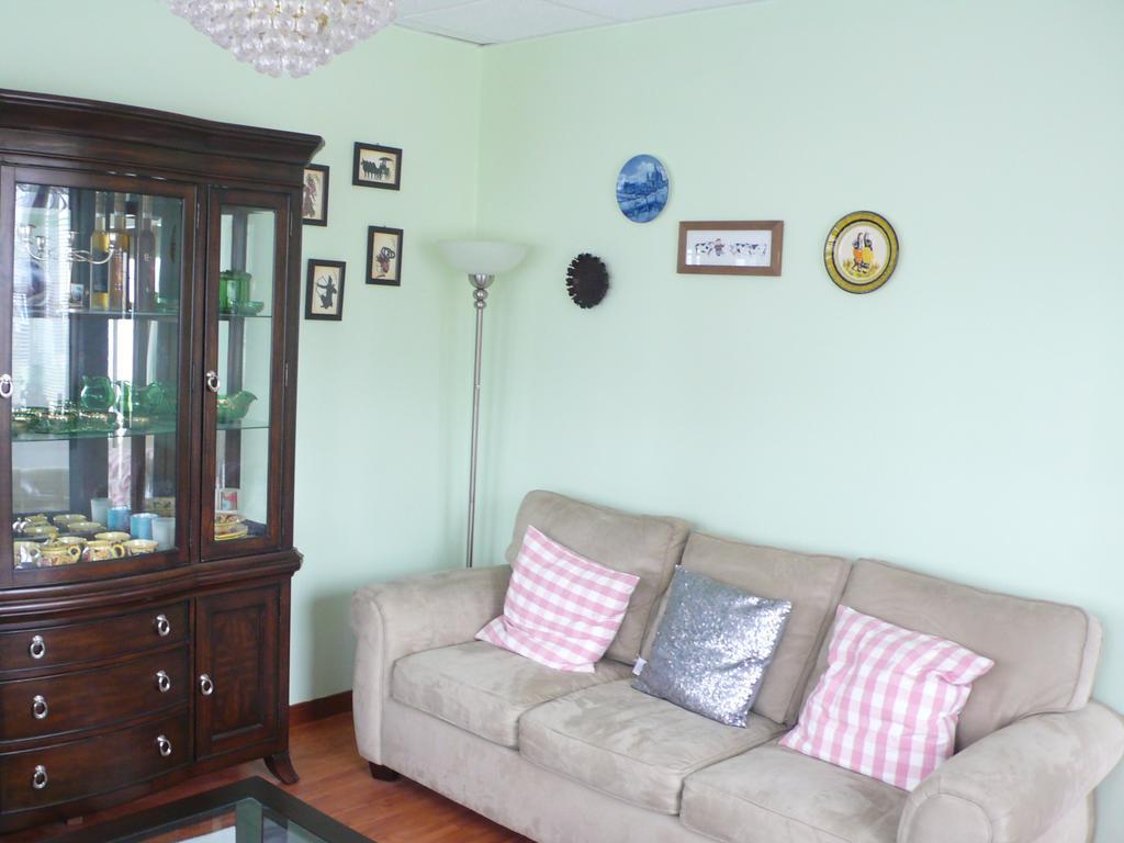 Niagara's Emerald Falls Bed & Breakfast