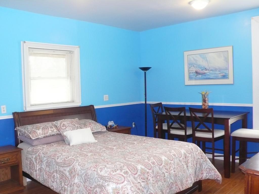 Bed & Breakfast Niagara's Emerald Falls Bed & Breakfast