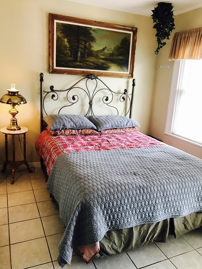 Niagara's Emerald Falls Bed & Breakfast Niagara Falls