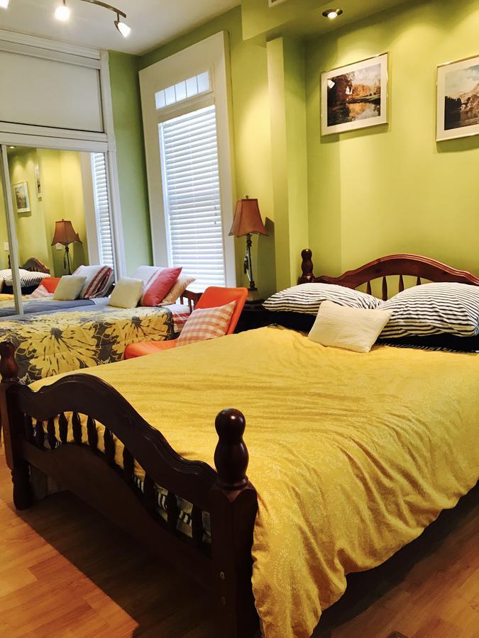 Bed & Breakfast Niagara's Emerald Falls Bed & Breakfast