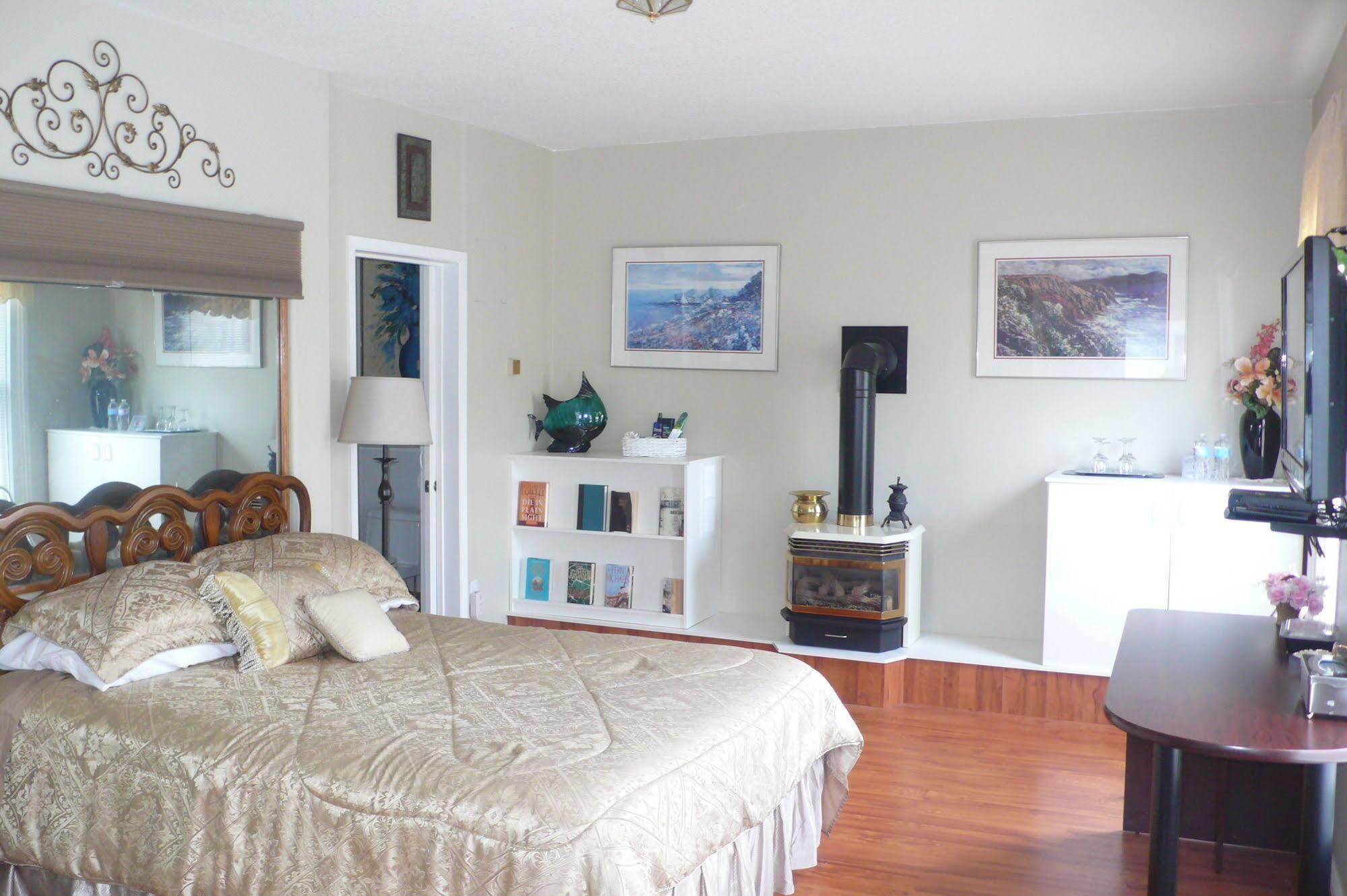 Bed & Breakfast Niagara's Emerald Falls Bed & Breakfast Niagara Falls