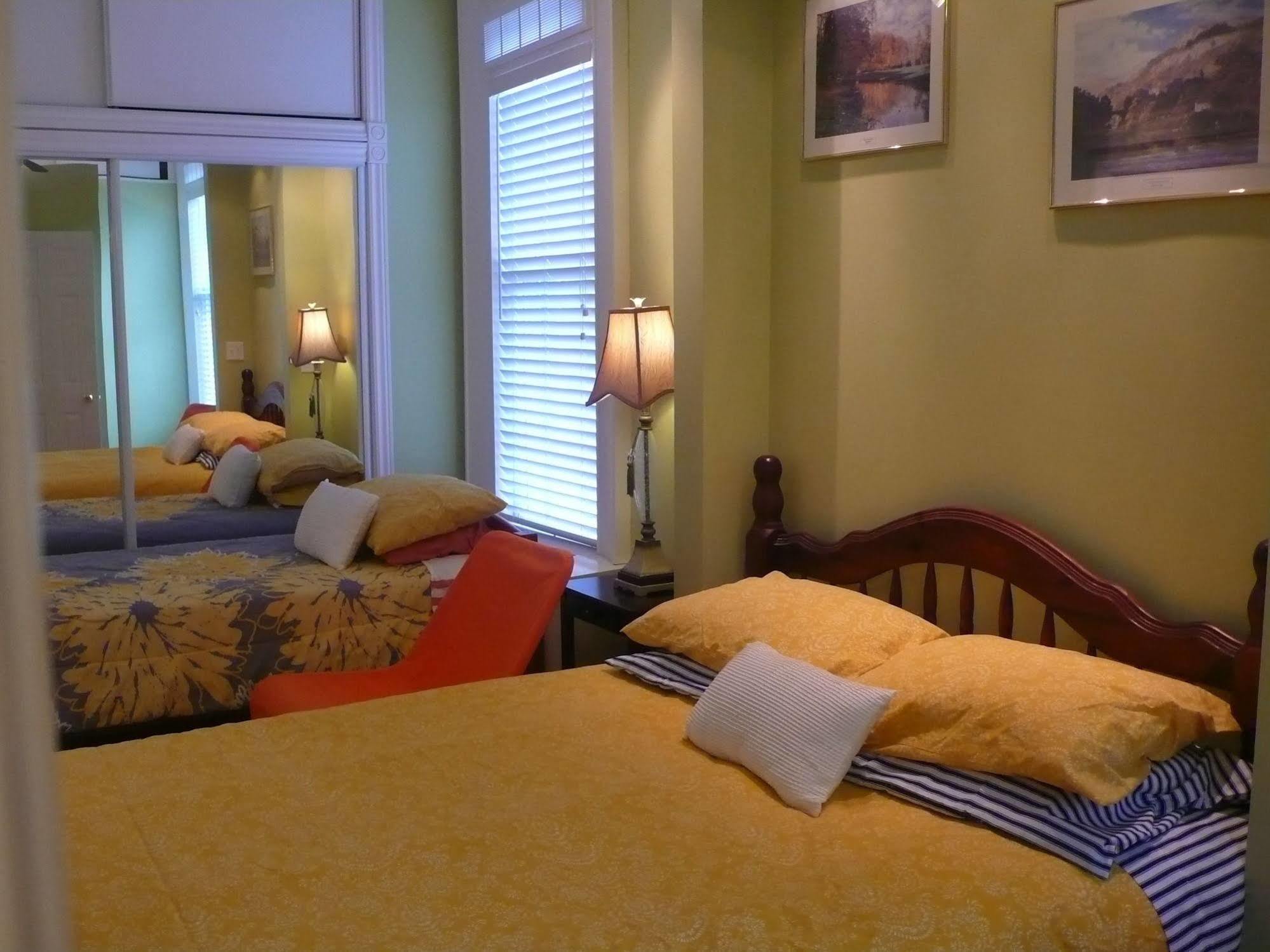 Niagara's Emerald Falls Bed & Breakfast 3* Niagara Falls